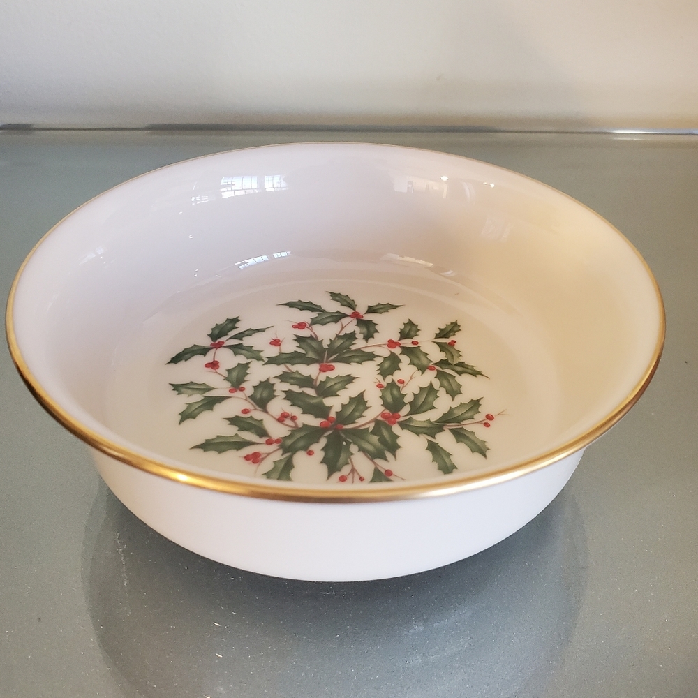 Lenox Holiday Fruit Dessert (Sauce) Bowl Holly Red Berries EUC